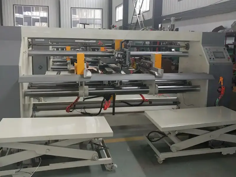 Double Pieces Semiauto Carton Stitcher for Large Size Carton Stitching